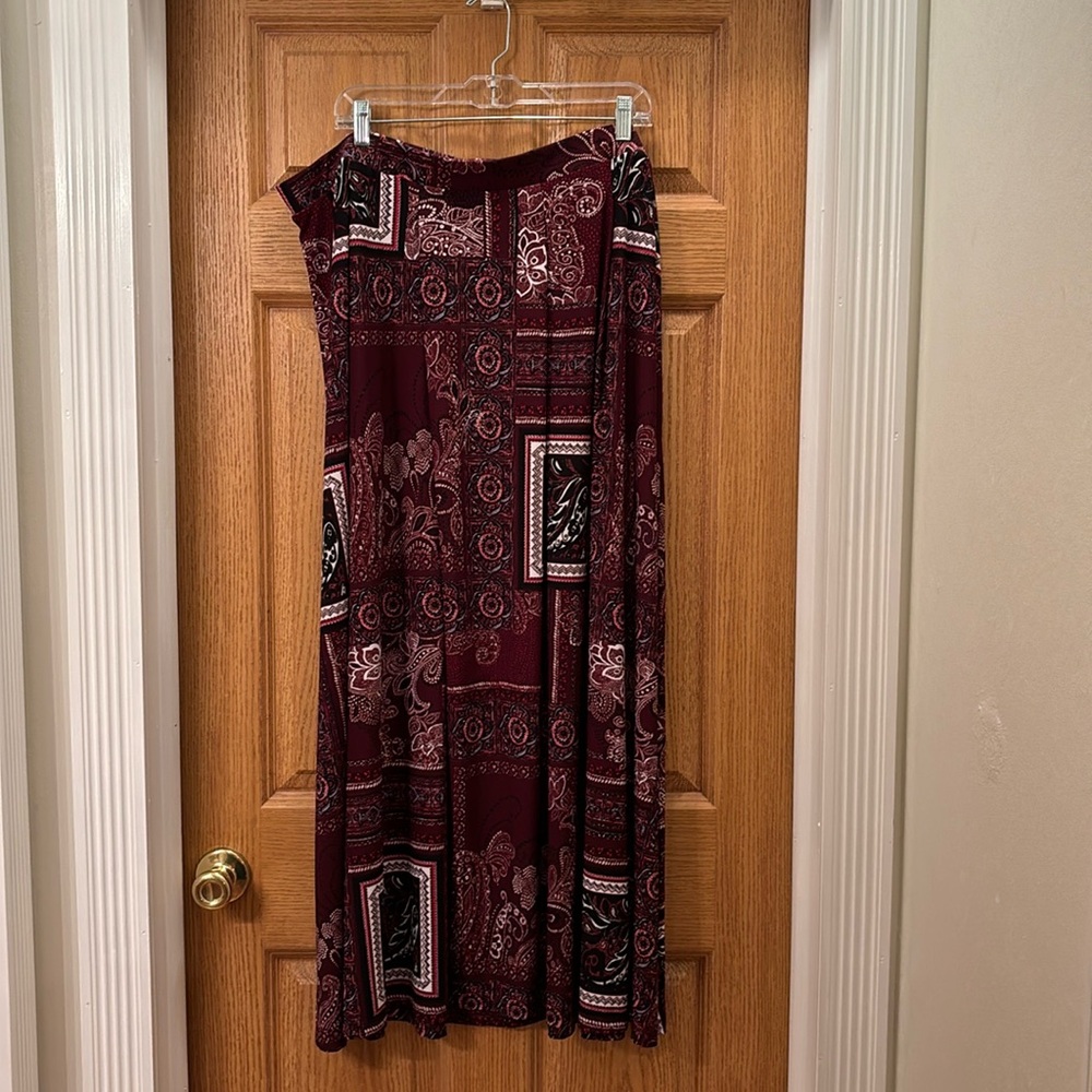 Long modest black/burgundy/white designed Cato skirt